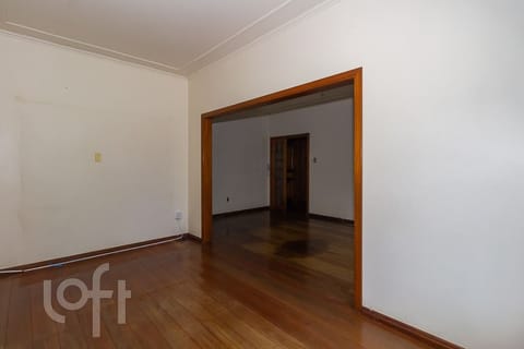 Image 7 - 227900